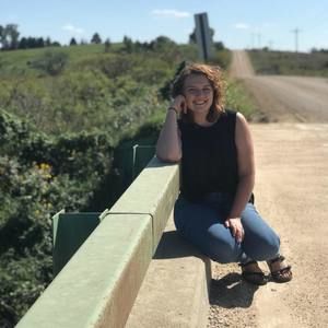 Meet your Posher, Taya